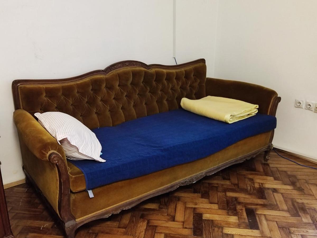 Vintage Apartment In The Center Of Novi Sad Buitenkant foto